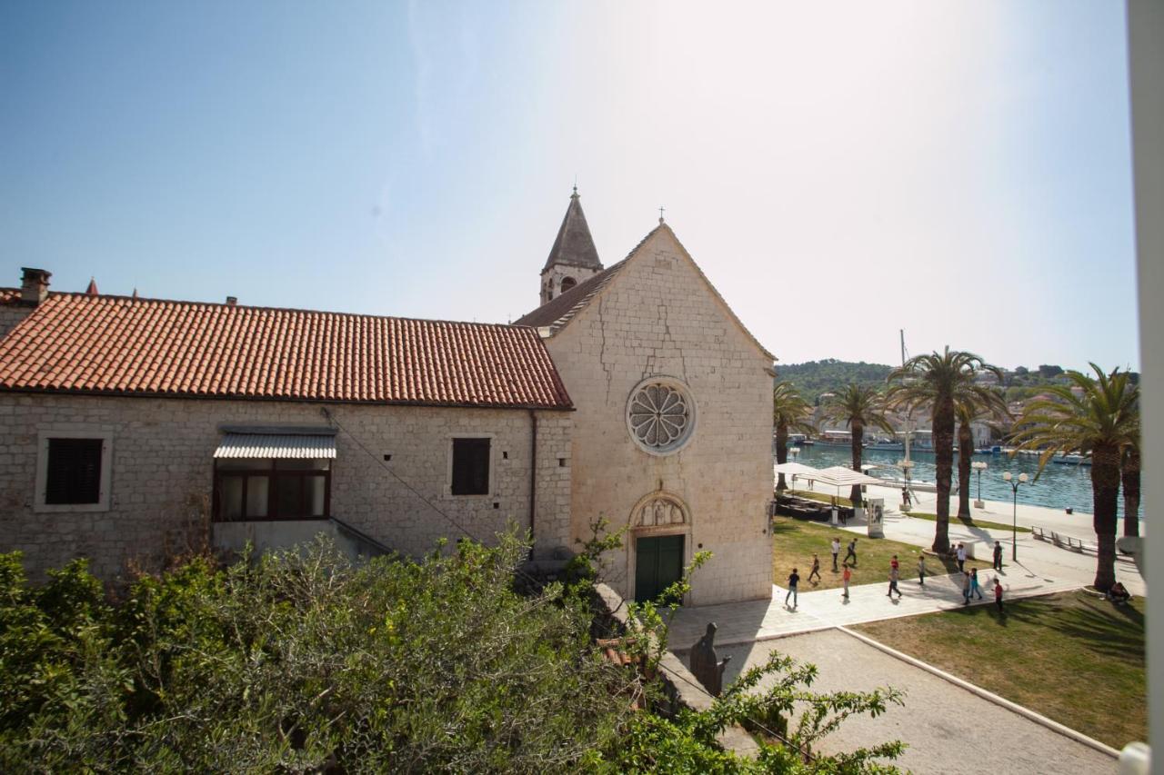 Apartments Ivomar Trogir Eksteriør bilde