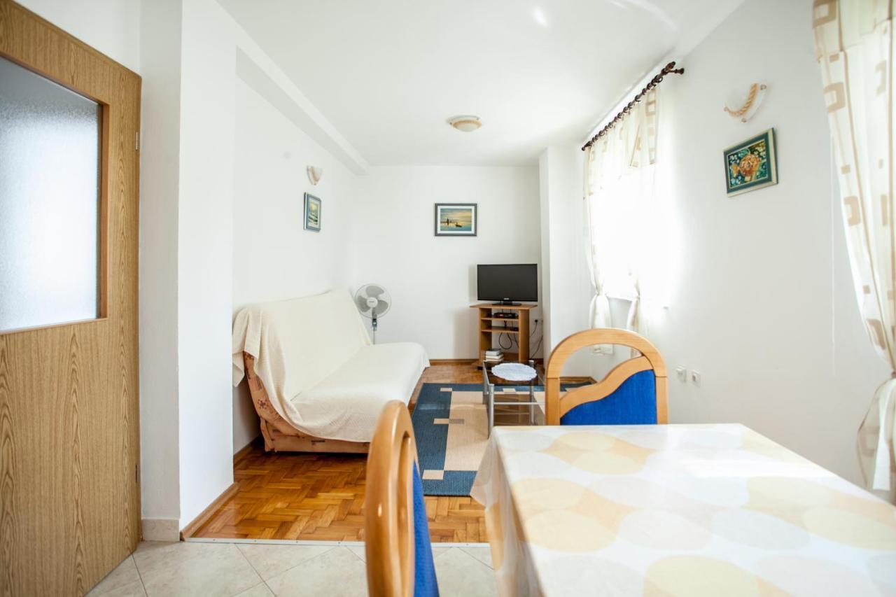 Apartments Ivomar Trogir Eksteriør bilde