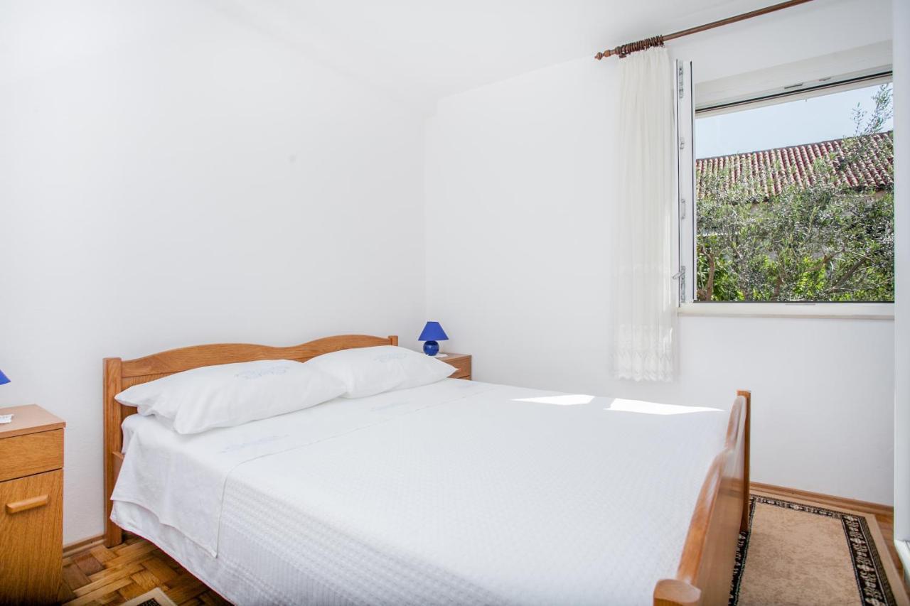 Apartments Ivomar Trogir Eksteriør bilde